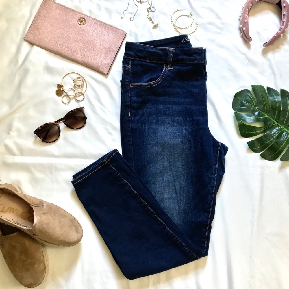 AMERICAN EAGLE high-rise jegging jeans